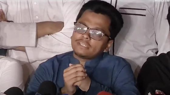 ‘প্লিজ ছাত্রলীগ হইয়েন না’, ছাত্রদলকে ফরহাদ