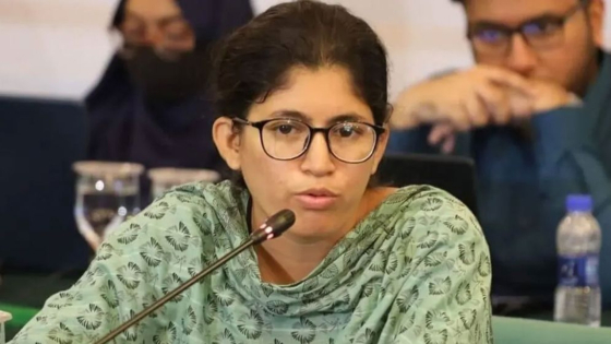 ‘হা হা’ ইমোজি দিয়ে মধ্যরাতে ভিপি প্রার্থী উমামার পোস্ট