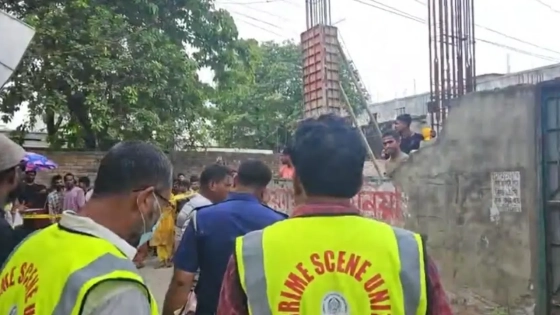 দক্ষিণ কেরানীগঞ্জের চুনকুটিয়া নাজিরেরবাগ এলাকায় এক যুবককে প্রকাশ্যে কুপিয়ে হত্যার ঘটনা ঘটেছে। ছবি : কালবেলা