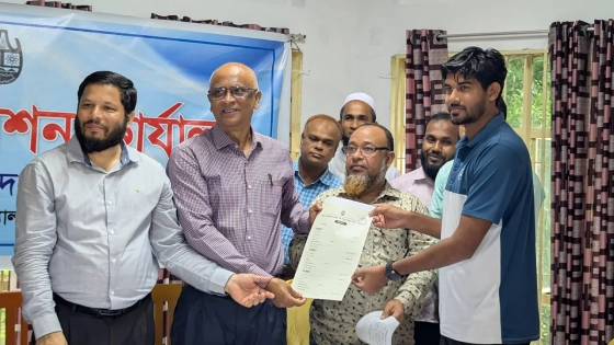 চাকসু নির্বাচনে প্রথম মনোনয়নপত্র তুললেন তায়েফুল