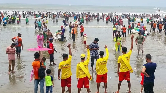 কক্সবাজার সৈকতে বন্ধ হচ্ছে লাইফগার্ড সেবা, নেপথ্যে কী