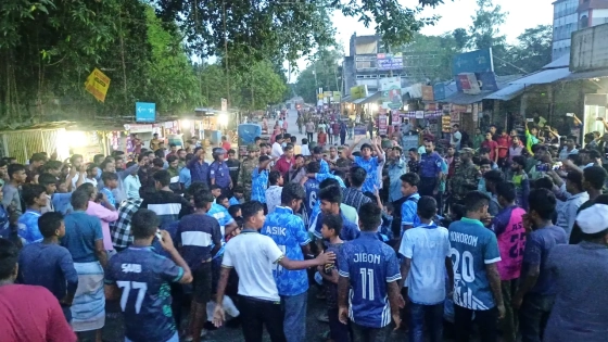 ফুটবল খেলা নিয়ে দুই বিদ্যালয়ের শিক্ষার্থীদের সংঘর্ষ, আহত ১৭