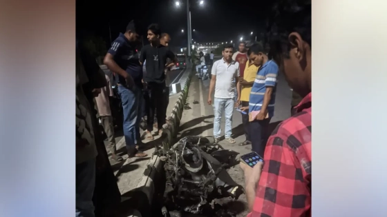 মোটরসাইকেল দুর্ঘটনায় বিশ্ববিদ্যালয়ের দুই শিক্ষার্থী নিহত হয়েছেন। ছবি : কালবেলা