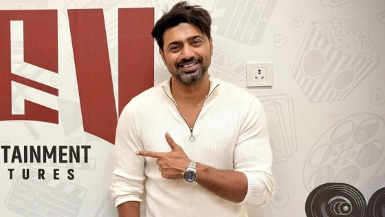 কটাক্ষের শিকার দেব