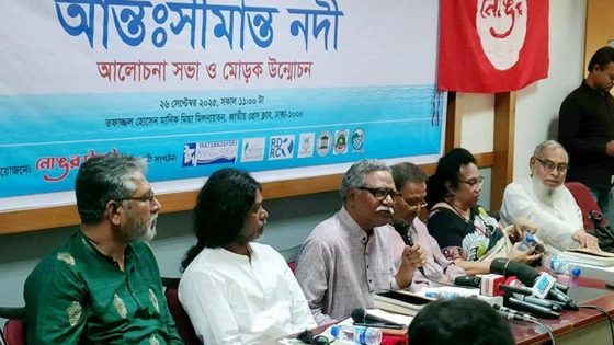 নদী দখলে জাতীয় ঐক্য আছে, উদ্ধারে নেই : আনু মুহাম্মদ