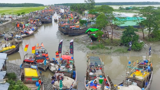 আসছে নিষেধাজ্ঞা, উপকূলজুড়ে বিষাদের ছায়া