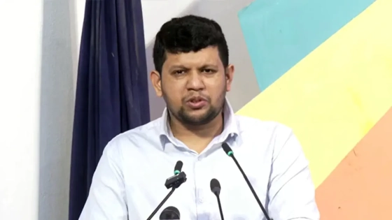 বিএনপি-জামায়াতের বিরুদ্ধে তথ্য উপদেষ্টার অভিযোগ