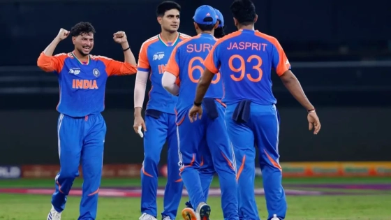 তাসের ঘরের মতো ভাঙল পাকিস্তানের ব্যাটিং, ভারতের সামনে সহজ টার্গেট