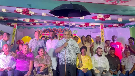 হিন্দু সম্প্রদায়ের পাশে থাকার অঙ্গীকার আনোয়ারুজ্জামান আনোয়ারের