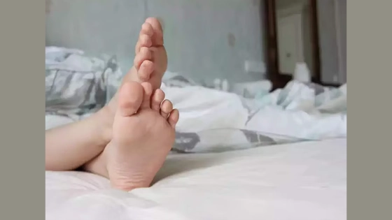 আপনি কি সব সময় পা নাড়ান? ভয়াবহ রোগের ইঙ্গিত কি না জেনে নিন