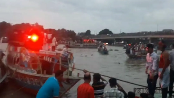 প্রতিমা বিসর্জনের সময় নৌকাডুবি, ২ শিশু নিখোঁজ
