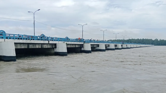 বিপৎসীমার ওপরে তিস্তার পানি, নিম্নাঞ্চল প্লাবিত
