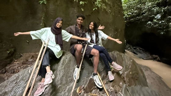 প্রকৃতির গহিনে হারিয়ে যাওয়া আমাদের কয়েকটা দিন