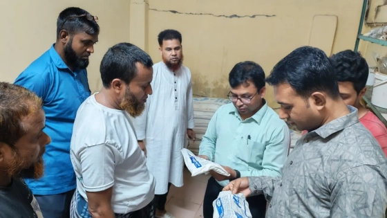 লাইসেন্সবিহীন পশুখাদ্য ও ওষুধ কারখানা সিলগালা