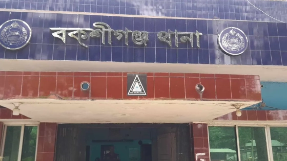 পুলিশের কাছ থেকে মাদক ব্যবসায়ীকে ছিনতাই, এসআইসহ আহত ২