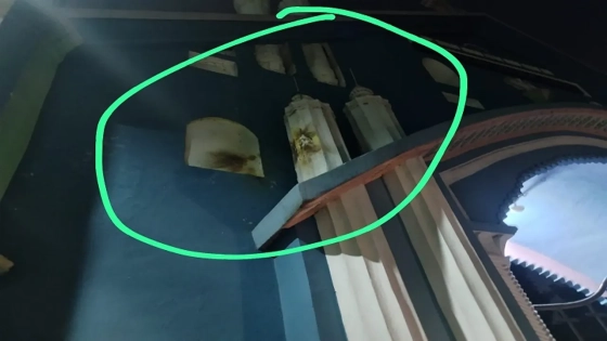নিশানা ছিল ভেতরে, গেটে লেগে বিস্ফোরণ বাইরে
