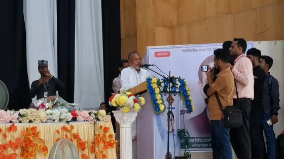 একটি দল চাঁদাবাজকে ফুল দিয়ে বরণ করেছে : স্বেচ্ছাসেবক দলের সভাপতি