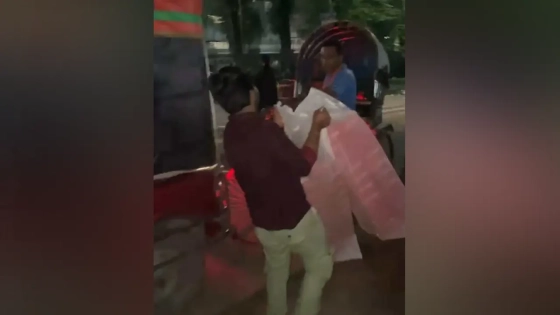 শিবির প্যানেলের ৫ বস্তা খাবার ফেরত পাঠাল নির্বাচন কমিশন