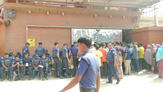 অন্তঃসত্ত্বা শ্রমিকের মৃত্যুতে ৩ কারখানায় অসন্তোষ