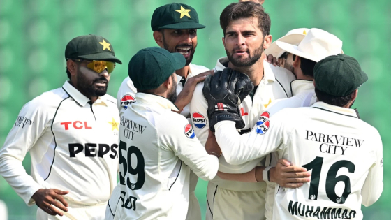 দক্ষিণ আফ্রিকাকে উড়িয়ে প্রথম টেস্টে সহজ জয় পাকিস্তানের