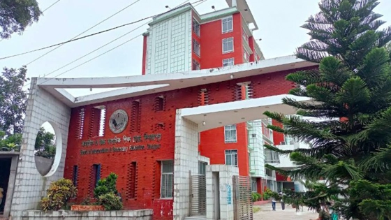 দিনাজপুর বোর্ডে এইচএসসির ফলাফলে ধস